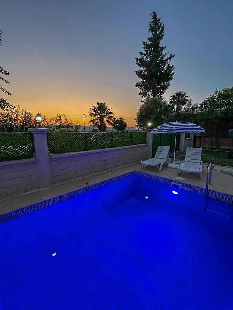 Airport Villa With Private Pool 2 달라만