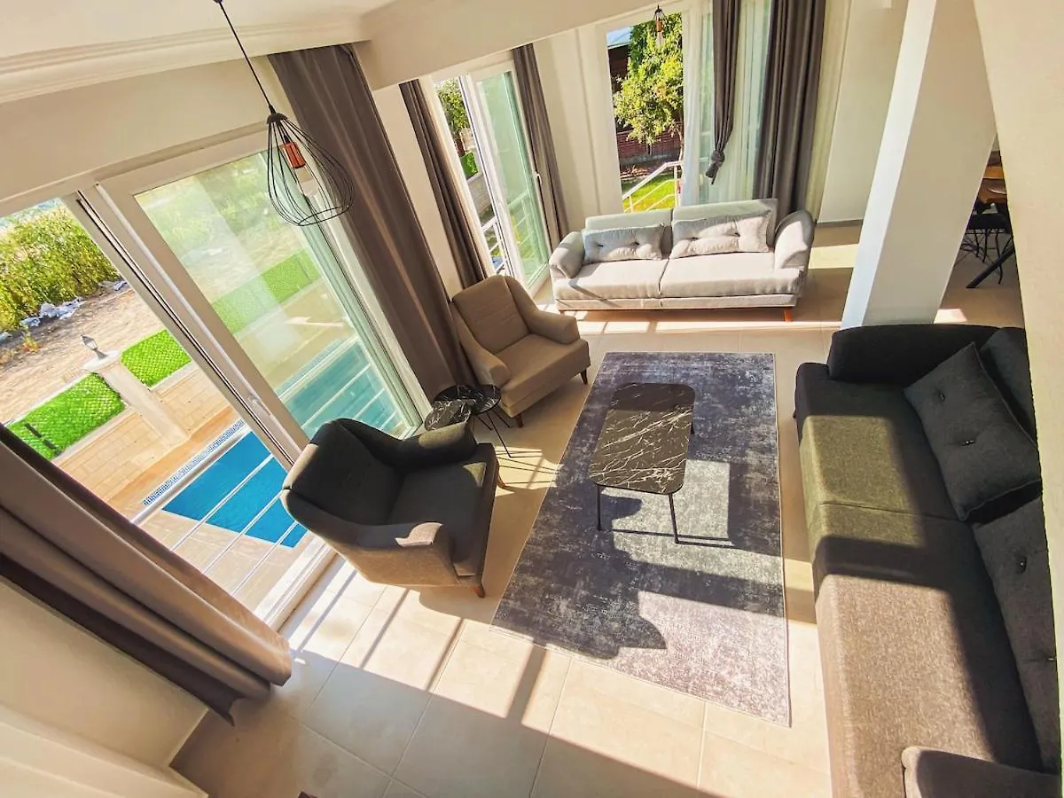 Airport Villa With Private Pool 2 달라만