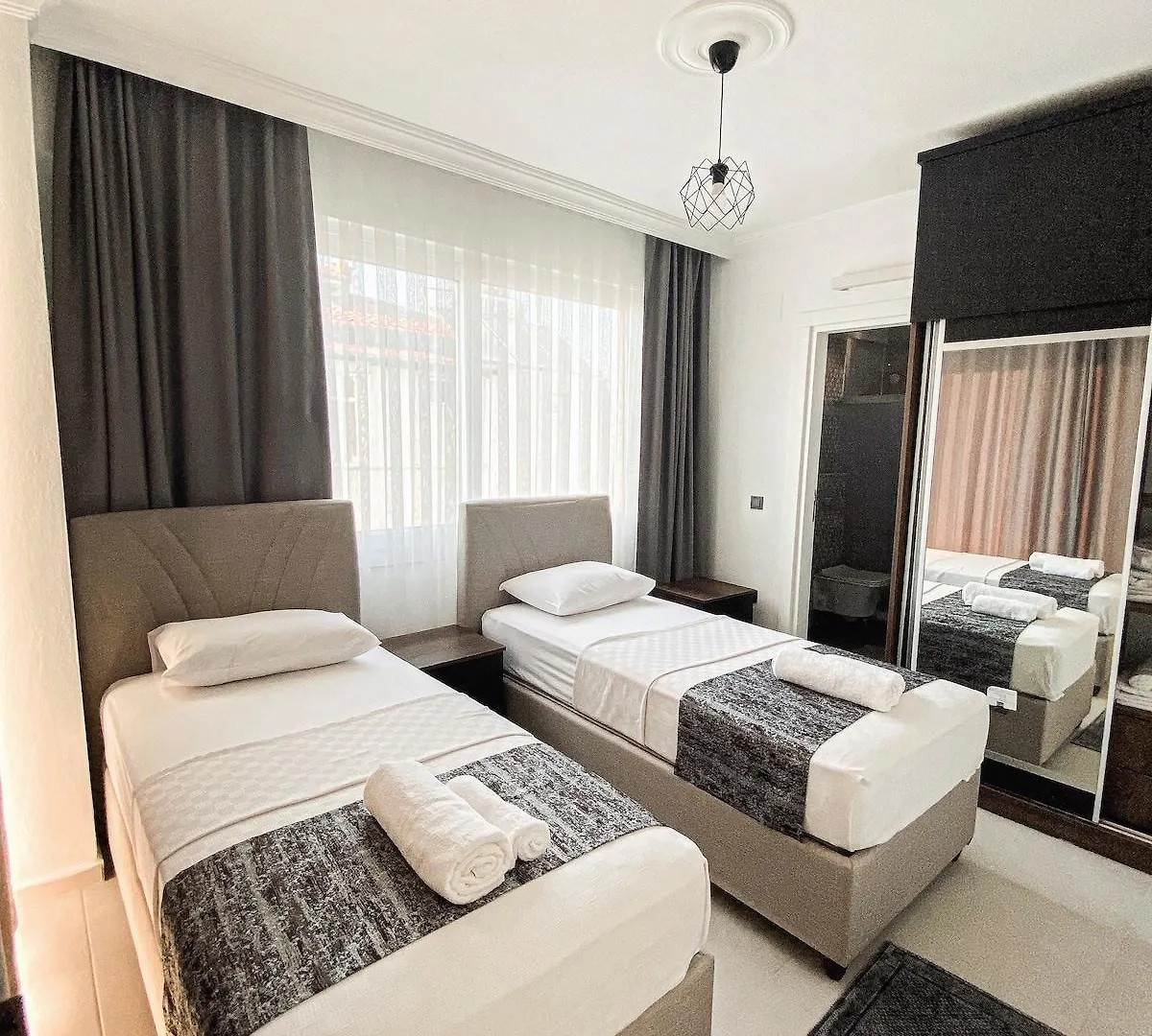 Airport Villa With Private Pool 2 Dalaman